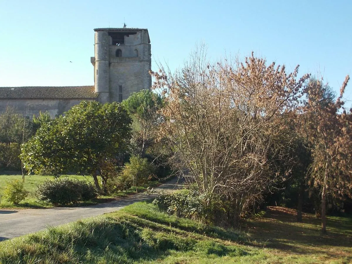 Gite De La Tour Donjon Belcastel  Holiday home Belcastel (Tarn)